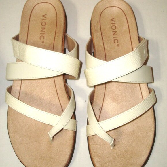 New NIB Womens 11 Vionic Cream Beige Sandals Anelle Embossed Adjustable Thong